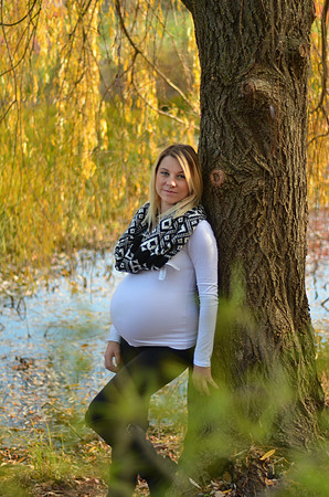 Maternity Photography | Autumn Maternity Session | Sayen Gardens | Ashley Halas Photography LLC Hamilton New Jersey Photographer