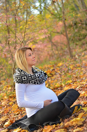 Maternity Photography | Autumn Maternity Session | Sayen Gardens | Ashley Halas Photography LLC Hamilton New Jersey Photographer