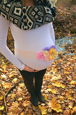 Maternity Photography | Autumn Maternity Session | Sayen Gardens | Ashley Halas Photography LLC Hamilton New Jersey Photographer