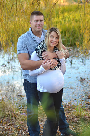 Maternity Photography | Autumn Maternity Session | Sayen Gardens | Ashley Halas Photography LLC Hamilton New Jersey Photographer