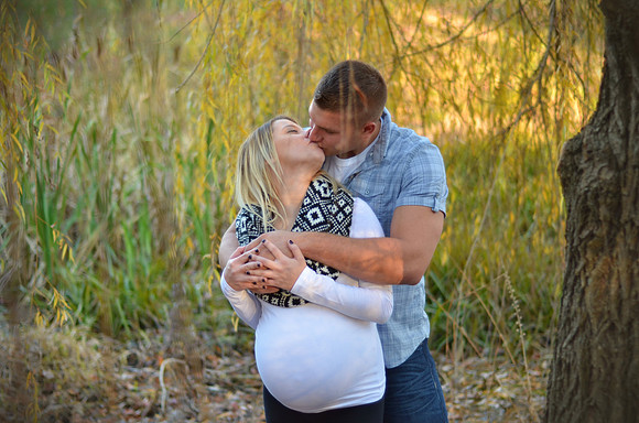 Maternity Photography | Autumn Maternity Session | Sayen Gardens | Ashley Halas Photography LLC Hamilton New Jersey Photographer