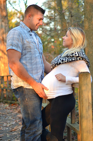 Maternity Photography | Autumn Maternity Session | Sayen Gardens | Ashley Halas Photography LLC Hamilton New Jersey Photographer