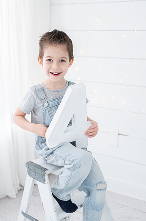 AHP-4