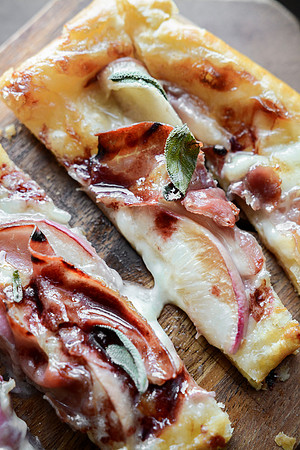 Brie Peach Prosciutto Honey Sage Pastry Pizza with Raspberry Balsamic Reduction | Food Styling and Photography Ashley Halas Photography Hamilton New Jersey