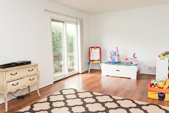 RealEstate-1