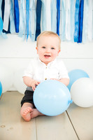 First Birthday Cake Smash: Niko