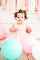 First Birthday Cake Smash: Maria
